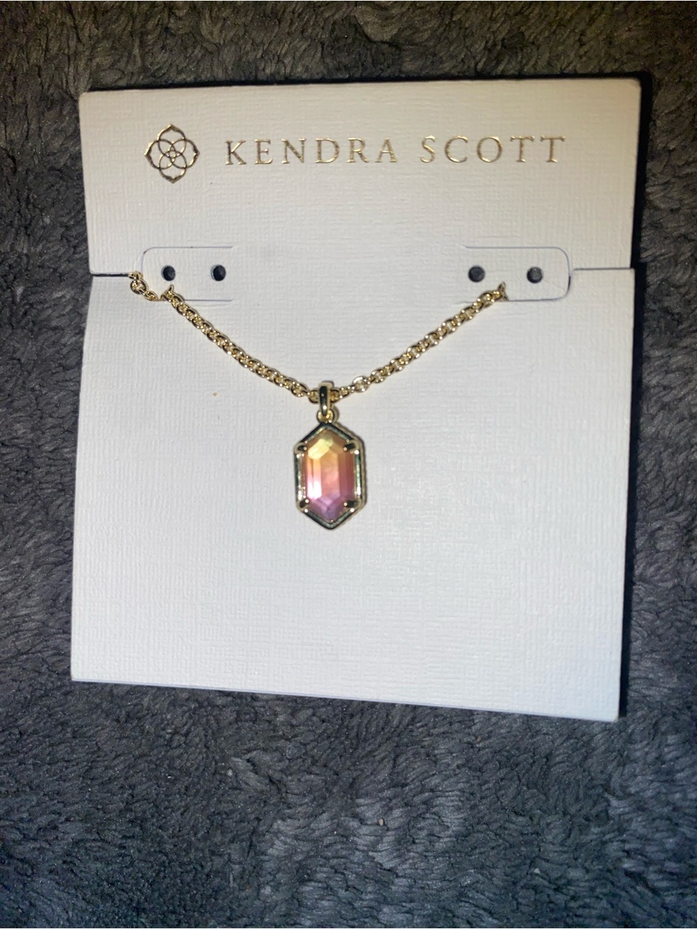 BNWT Kendra Scott Hallie Gold w/Sunrise Watercolor Illusion Short Necklace